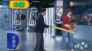 Zhang Zhenyuan's dance was so flawless that I couldn't help but laugh my head off watching him get b