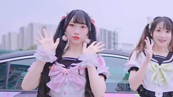 [HiPeace] Two-dimensional pain car & beautiful girl must choose one, hit the road show directly!