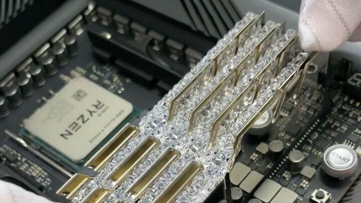 Setiap kali aku unggah konten, pasti dikatain lagi ‘nge-mine’. Makanya hari ini aku nekat keluarin V