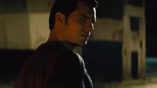 Bertarung Pakai Senjata Modern di <Batman v Superman: Dawn of Justice>