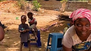 The dog at home gave birth to eight babies, the little stomach king changed to a two-meter bed, and 