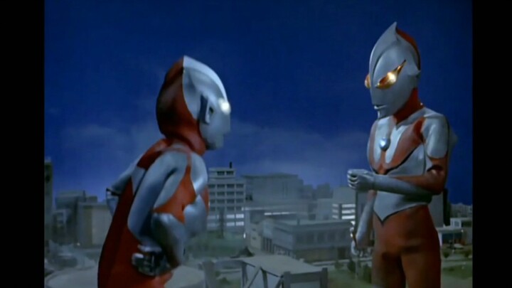 Các hoạt động ma thuật của Ultraman thế hệ đầu tiên không thể được học bởi các Ultraman khác!