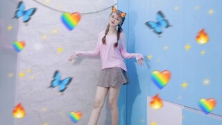 Dance and see the cat in my eyes