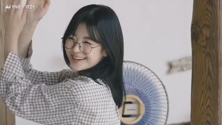 [ITZY]团综结尾➕《FIVE》只能说主唱导入，真无敌吧(◔◡◔)