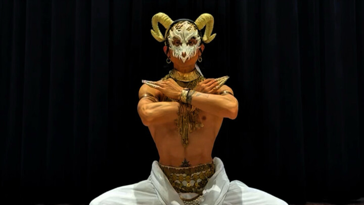 High Priest~~ Masuk dan dengarkan dentingan rantai pinggang!