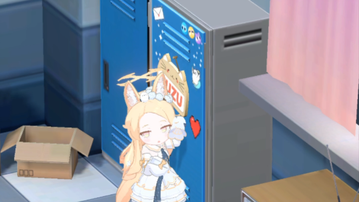 Shengya found the grapefruit in the cabinet, so cute