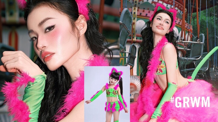 Trang điểm thế nào mới đủ “cân” bộ trang phục mèo dạ quang? 💗💚