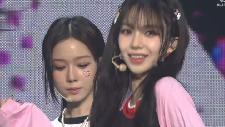 aespa «ICONIC» 【مسرح 4K】 ظهر نينغ رقيق جدًا!!