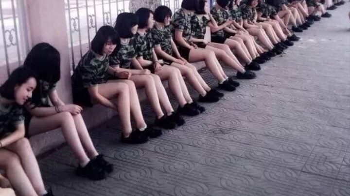 "A True Record of Confusing Behavior During Military Training!!"