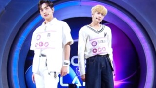 فتى الكواكب يكشف عن مرحلة أداء "SHINee - View"!