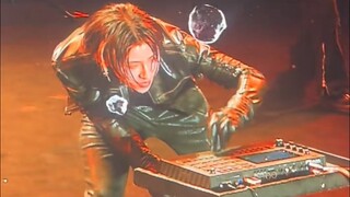 小鬼玩打击垫幻想中的自己vs现实中的他