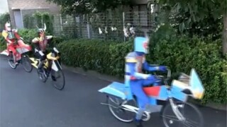 野 生 假 面 骑 士 剑