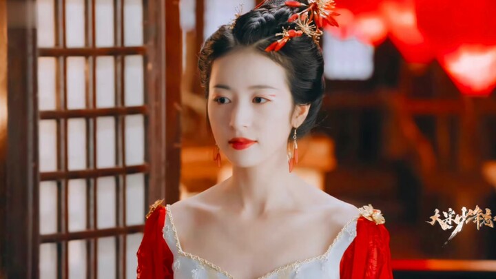 啊对对对我也是被美貌所吸引！！一开始还以为她是女团爱豆回国演戏 真的很吃这种颜 清冷的疏离感
