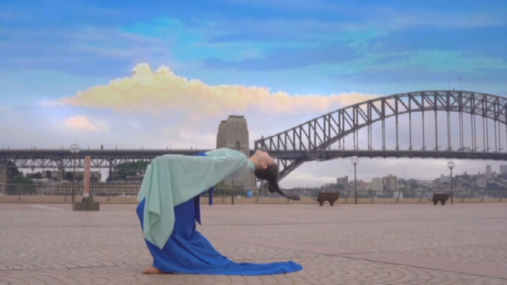 Mari menari gambaran seribu mil pegunungan di depan Sydney Opera House! | Tarian Klasik "Hanya Hijau