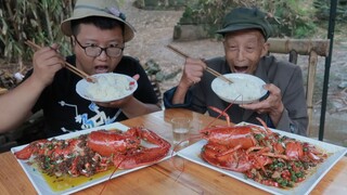 Steamed Garlic Lobster with Bean Vermicelli & Red Braised Lobster
