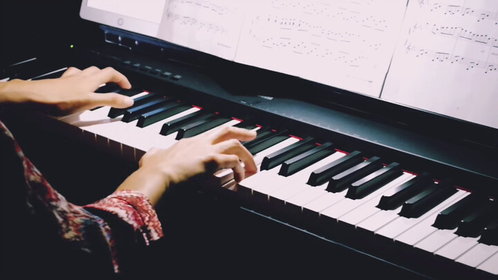 A boy covers "Stay With Me" with electric piano