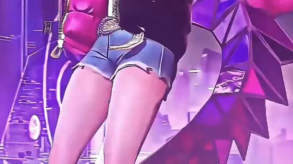 Selena <3