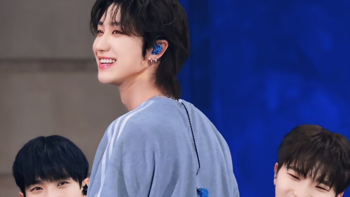 【เกาะเคอลา】ท่าเต้นไม่เหมาะ แตงโมกับดอกไม้แยกชัดเจน