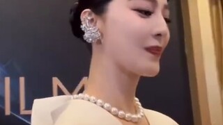 Fan Bingbing almost cried because of the fans' shouting
