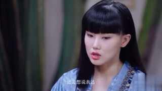 Dịch Lập Tĩnh phỏng vấn Hoàng Linh, cô luôn mỉm cười như một người cô, hiếm khi tỏ ra dịu dàng...