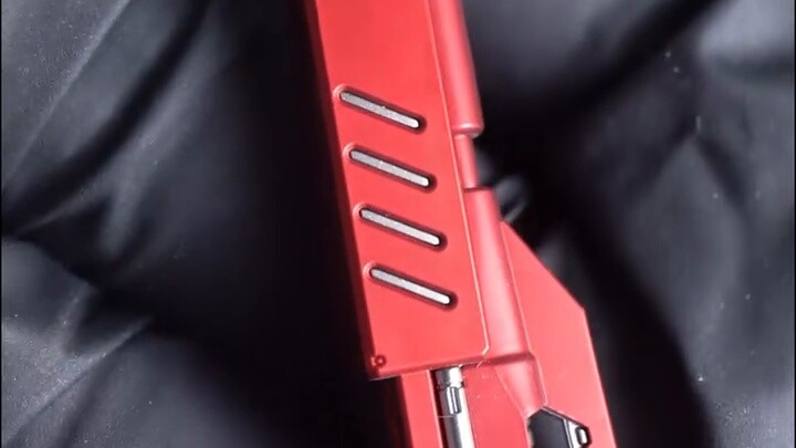 Char actually drives a Bull Gundam? [PYD STUDIO spray painting example sharing]