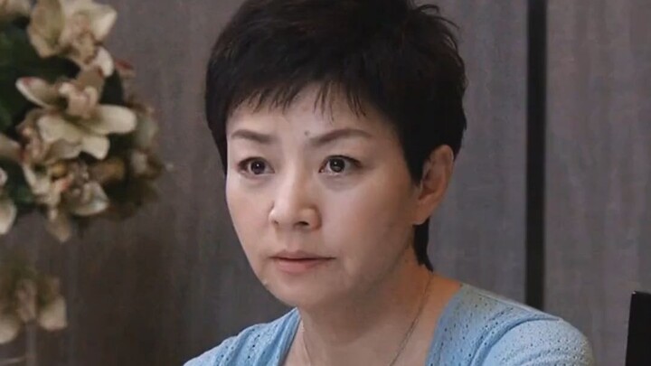 Terus-menerus dimarahi tapi tetap keluar uang untuk nafkahi mantan istri dan putrinya—di mana lagi b