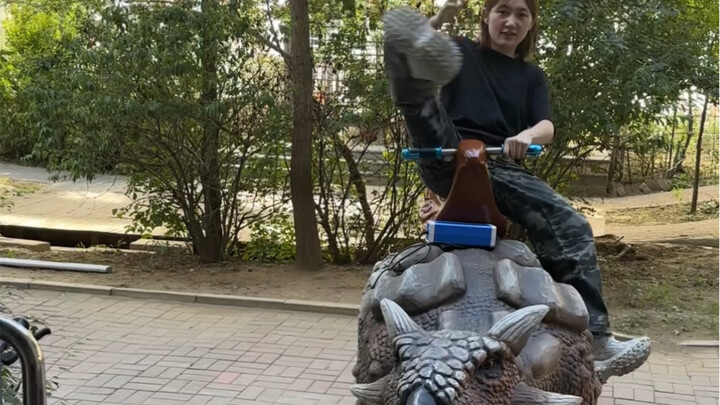 The next day, I saw a nearby surveillance camera showing the two of them kissing on the dinosaur for