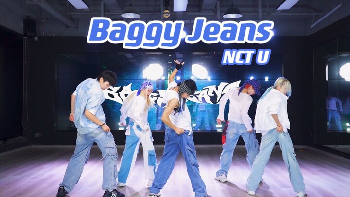 Ruang latihan tari NCT U yang sangat menyimpang namun berstamina tinggi dengan celana baggy jeans