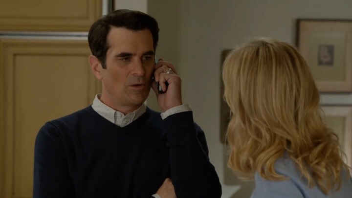 Modern Family S5E6-2 Andy debuts