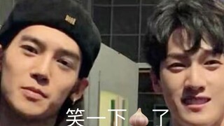 [Fengshen Proton] Digging and digging in the small closet, digging out a tight leather jacket for ev