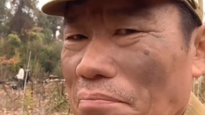 Người khác diễn không giống, còn anh ấy thì không giống đang diễn