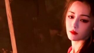 Brengsek! Riasan Dilraba Dilmurat sangat keren, dia tampak seperti raja hantu yang baru saja memakan