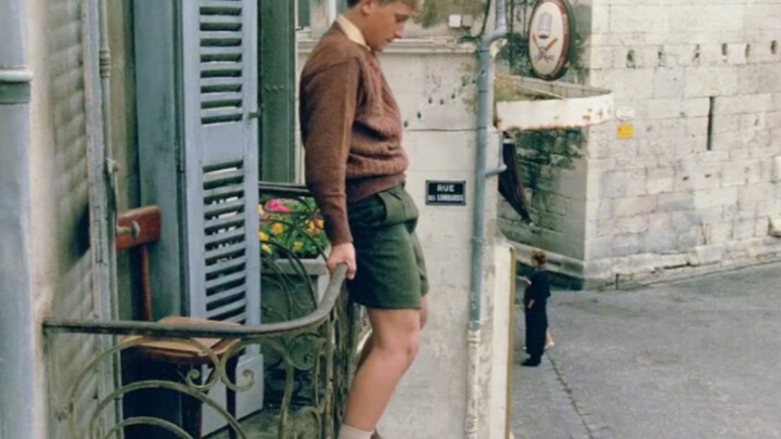 Dua anak laki-laki yang percaya bahwa suatu hari mereka akan menerobos jeruji penjara, diadaptasi da