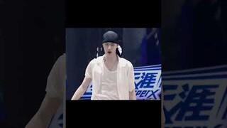 王一博你真的好会！！| #王一博  #这就是街舞#wangyibo