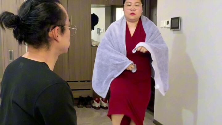 给男朋友跳舞第四弹，我觉得他越来越高兴了～#跳舞 #想怎么跳就怎么跳 #这样跳能俘获你的芳心吗