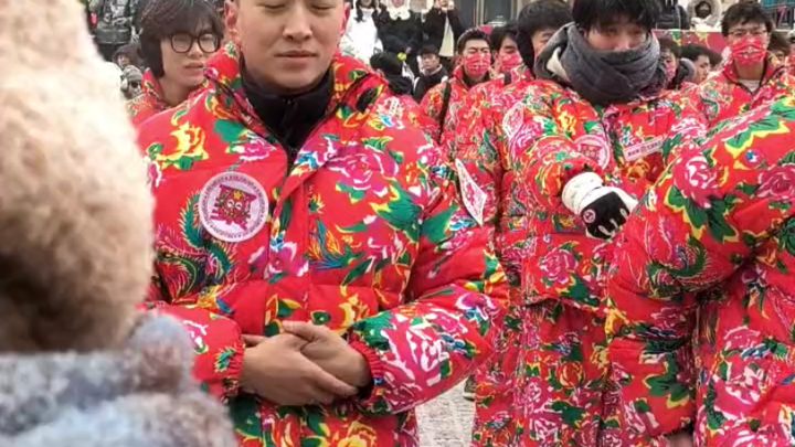 185哈体院小哥哥跳科目三，一分钟换了10个暗恋对象 东北大花袄 哈体院