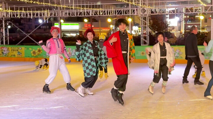 อี้ยง ตันจิโร่ ผีเสื้อจินมัง อิกุโระ ร่วมกันเต้นระบำเพนกวินสุดหรูหรา? เบื้องหลังการแสดงน้ำแข็งของดาบ