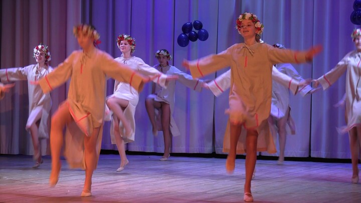 Belarusian Girl Dances