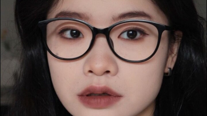 8-Min Makeup Tutorial | Subtle Smoky Eyes for Flat Faces This Fall/Winter