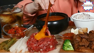 Mì lạnh trộn, sườn heo nướng, thịt boà sống 2 #amthuc