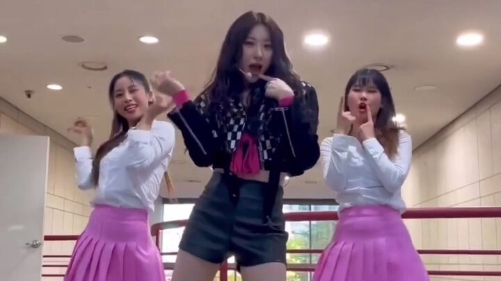 好长的腿！李彩演 x 伴舞IG更新 新歌challenge HUSHRUSH