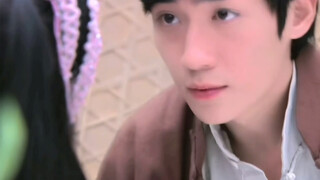 Ahhhhhh! Zhu Yilong, you are too handsome! !