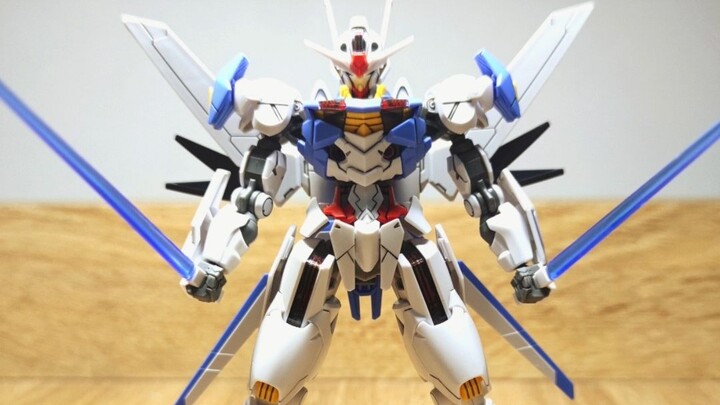 “Tất nhiên là ba lô của Mercury phải dùng cho mobile suit của Mercury rồi.”