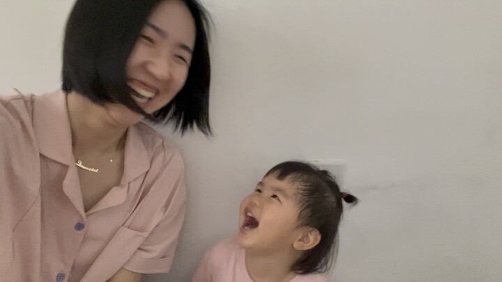 Chúc Vấn Vấn sinh nhật vui vẻ, cảm ơn em đã dành cho chúng tôi rất nhiều tình yêu trong hai năm qua 