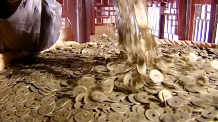 Dùng bạc đổi đồng xu, đây là thao tác gì vậy?