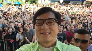 这应该是“世界上最火”的国际巨星了，成龙 Jackie Chan