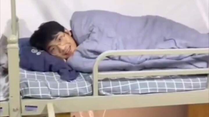 ฉันกำลังจะนอนแต่ตอนนี้ฉันนอนไม่หลับ