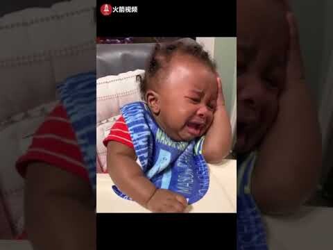 老爸把头发剪短后，宝宝根本接受不了。掩面而泣…