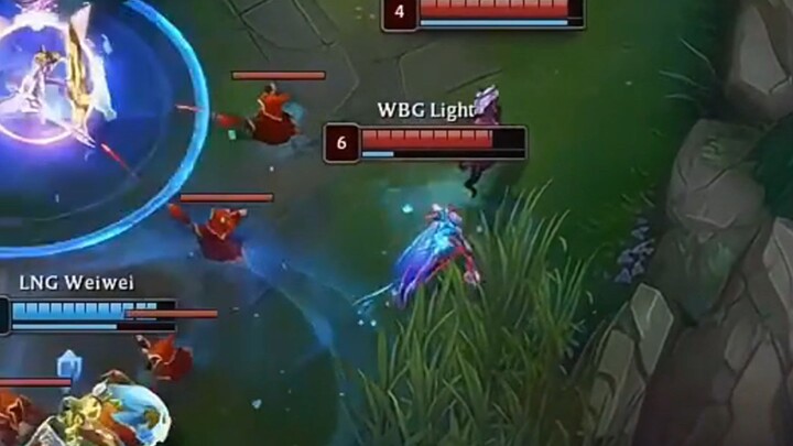 بعد ذلك، رأيت من يشبهك قليلًا فاضطربت تمامًا.