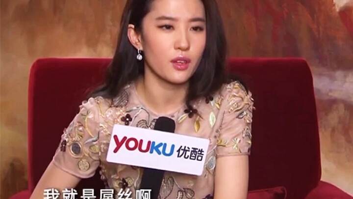 刘亦菲：“我就是屌丝啊，不是仙女”，居然有人这么说自己，就很离谱！